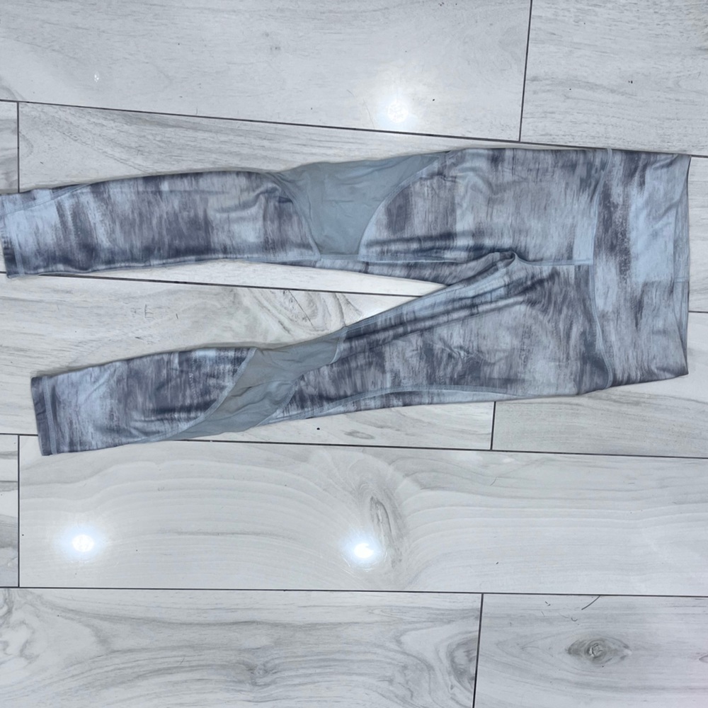 Women’s XS under armor leggings